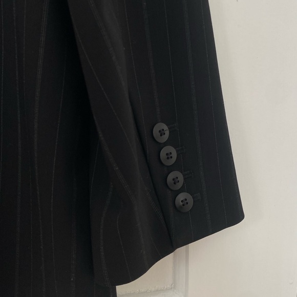 Emanuel Ungaro black pinstripe wool oversized blazer - Picture 10 of 11